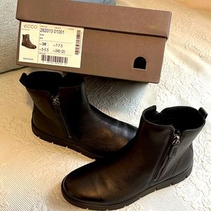 Ecco booties, black sz 38. New in box